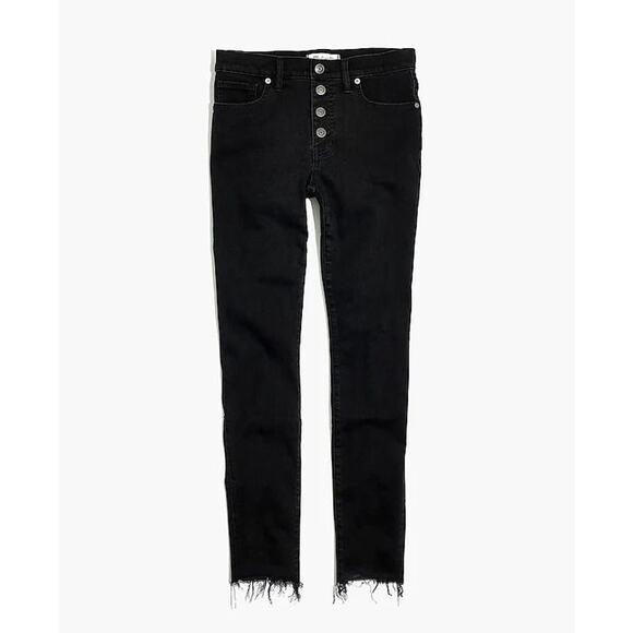 Madewell Petite 9" Mid-Rise Skinny Jean in Berkeley Black Button-Through Edition - Picture 5 of 16